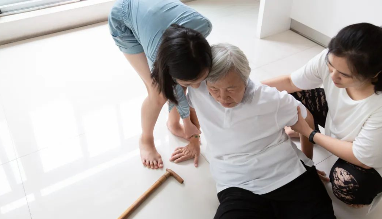 疫情防控期間,老年人如何照護(hù)?出現(xiàn)這些癥狀一定要注意!(圖1) image.png