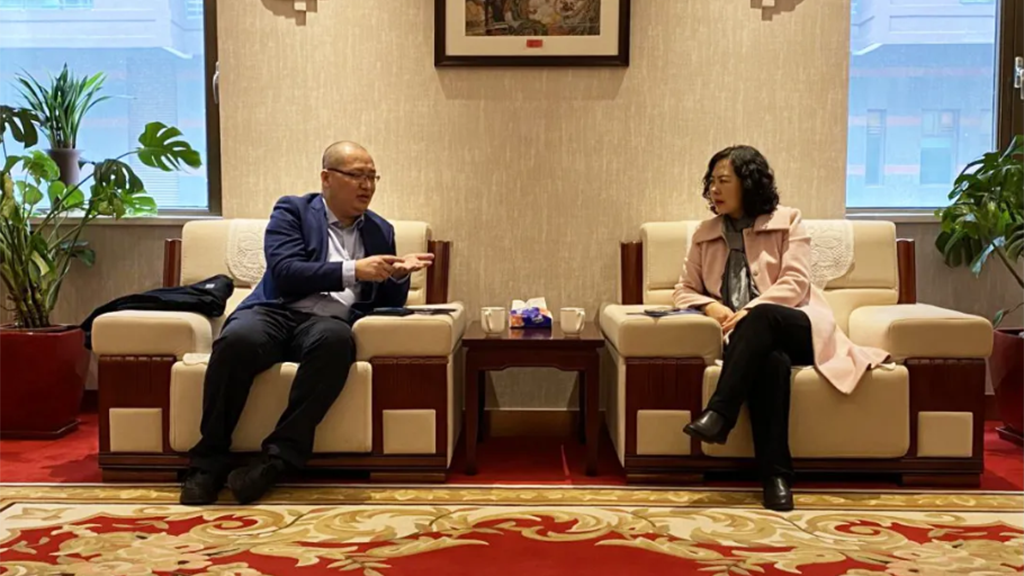 悅享數字趙鍇一行到鄂爾多斯駐京人才工作站交流(圖2) 悅享數字趙鍇一行到鄂爾多斯駐京人才工作站交流(圖2)