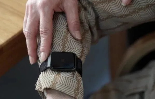 上海這個全市老齡化程度最高的城區(qū)怎樣“智慧養(yǎng)老”?(圖4) 上海這個全市老齡化程度最高的城區(qū)怎樣“智慧養(yǎng)老”?(圖4)