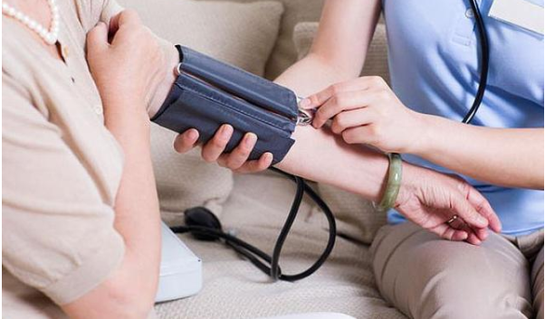 獨(dú)居老人突發(fā)疾病惹擔(dān)憂,捷徑智慧養(yǎng)老系統(tǒng)提供解決方案(圖1) 獨(dú)居老人突發(fā)疾病惹擔(dān)憂,捷徑智慧養(yǎng)老系統(tǒng)提供解決方案(圖1)