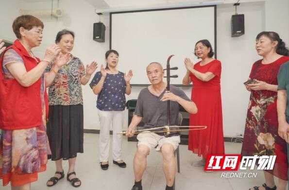 家門口養老 穩穩的幸福(圖1) 家門口養老 穩穩的幸福(圖1)