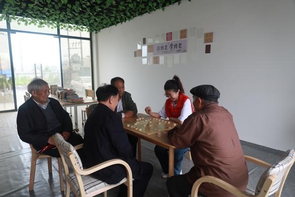 余慶:探索醫養融合 唱響最美“夕陽紅”(圖4) 余慶:探索醫養融合 唱響最美“夕陽紅”(圖4)