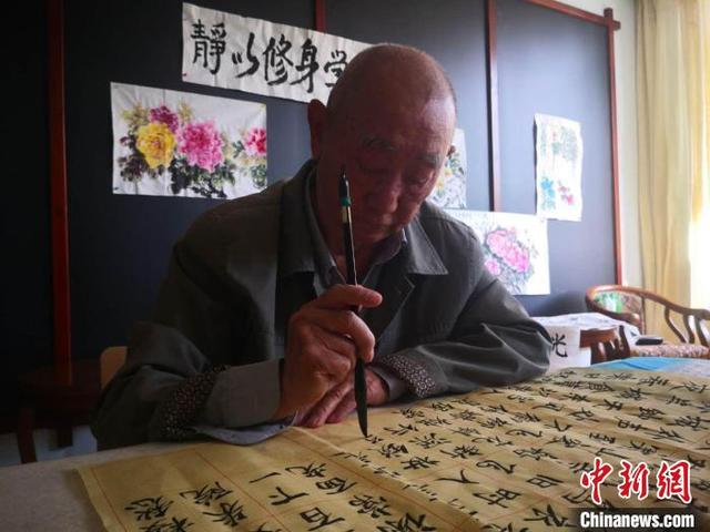 甘肅省政協(xié)聚焦智慧養(yǎng)老 建言“適老化”產(chǎn)品保護個人隱私(圖2) 甘肅省政協(xié)聚焦智慧養(yǎng)老 建言“適老化”產(chǎn)品保護個人隱私(圖2)